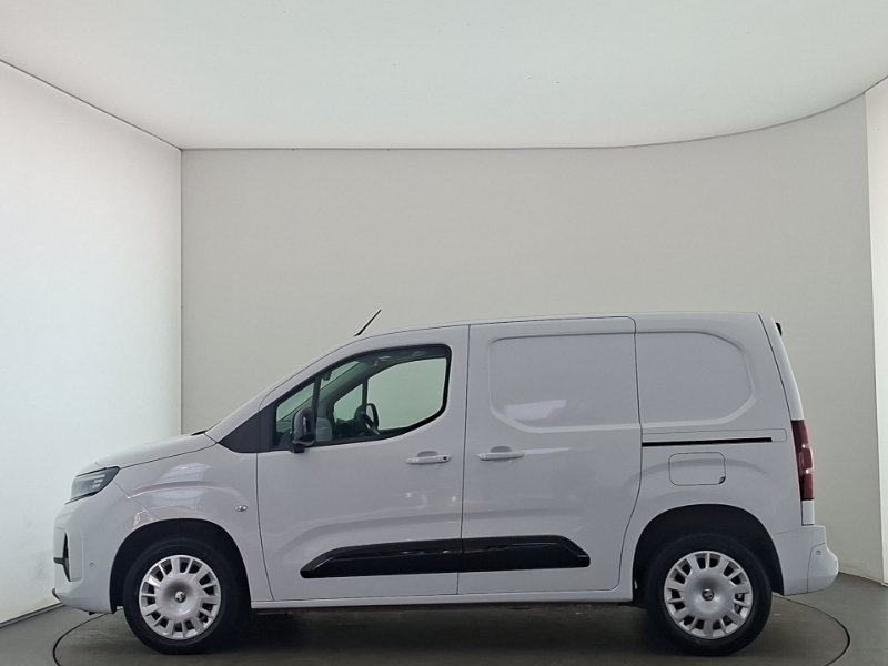 Vauxhall Combo 1.5 Turbo D 130Ps Pro H1 Van White #4