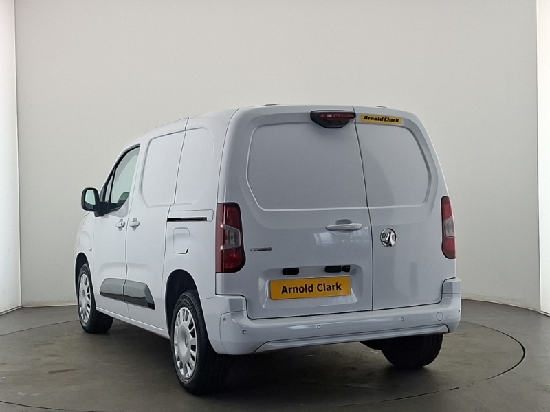 Vauxhall Combo 1.5 Turbo D 130Ps Pro H1 Van White #2