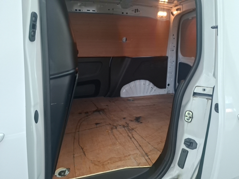 Vauxhall Combo 1.5 Turbo D 130Ps Pro H1 Van White #6