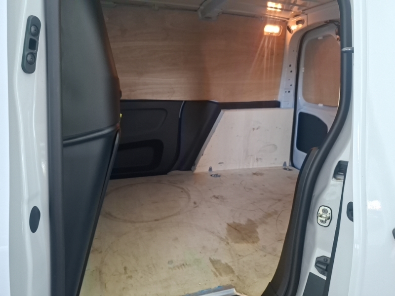 Vauxhall Combo 1.5 Turbo D 100Ps Prime Plus H1 Van White #6