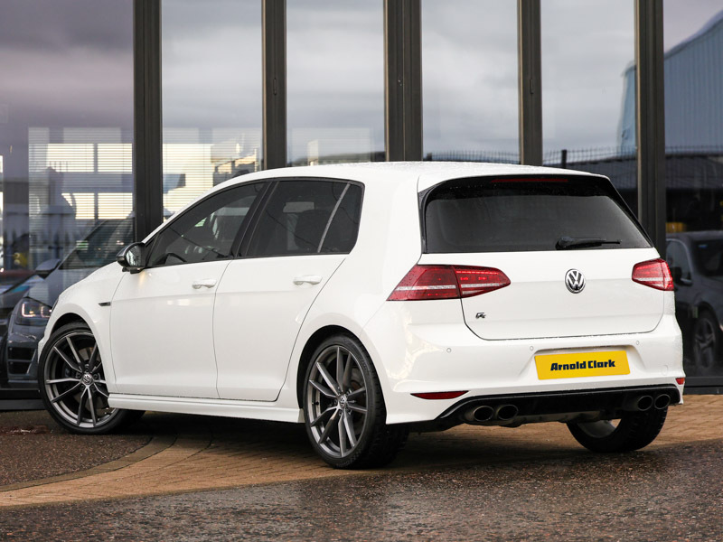 Volkswagen Golf Hatchback 2.0 Tsi Bluemotion Tech R 2016 Black #2