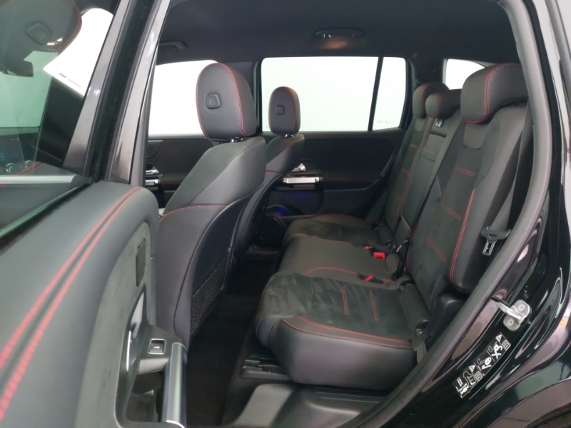 Mercedes-Benz GLB Class Glb 200 Amg Line Premium 7G-tronic Black #6