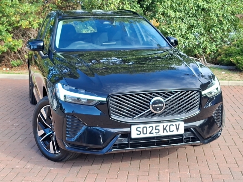 Volvo XC60 2.0 B5p Plus Dark Awd Geartronic Black