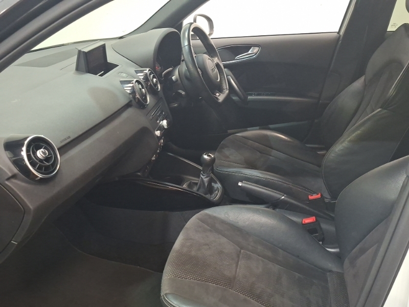 Audi A1 1.4 Tfsi 125 Black Edition Nav White #5