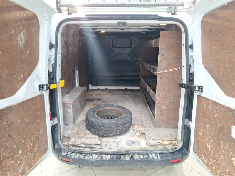 Ford Transit Custom 2L Limited White #18
