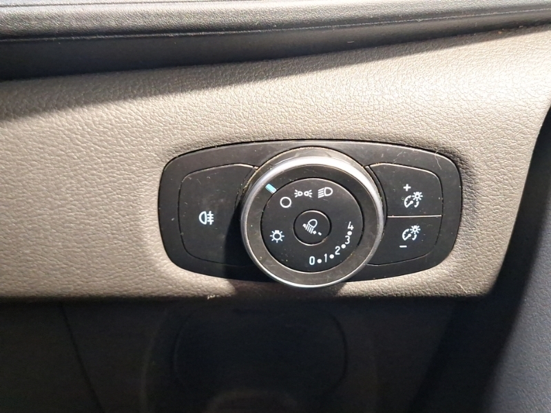 Ford Transit Custom 2L Limited White #16