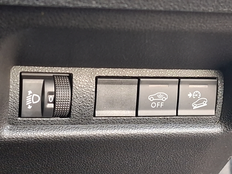 Jeep Avenger 1.2 E-hybrid Summit Dct Grey #16