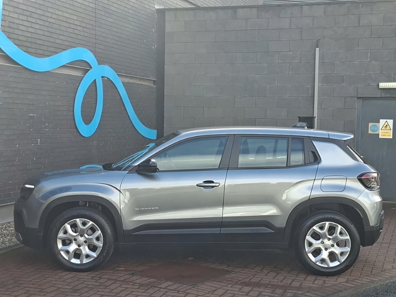 Jeep Avenger 1.2 E-hybrid Summit Dct Grey #4