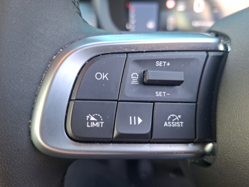 Jeep Avenger 1.2 E-hybrid Summit Dct Grey #11