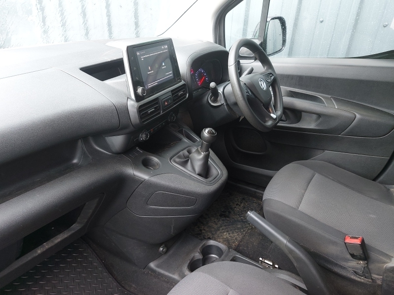 Vauxhall Combo 2300 1.5 Turbo D 100Ps H1 Dynamic Van White #5