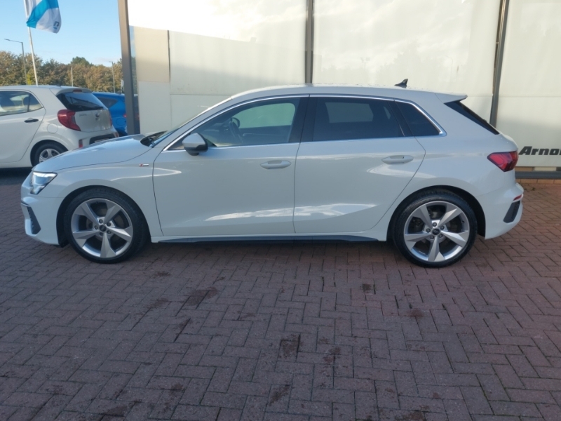 Audi A3 30 Tfsi S Line S Tronic White #4