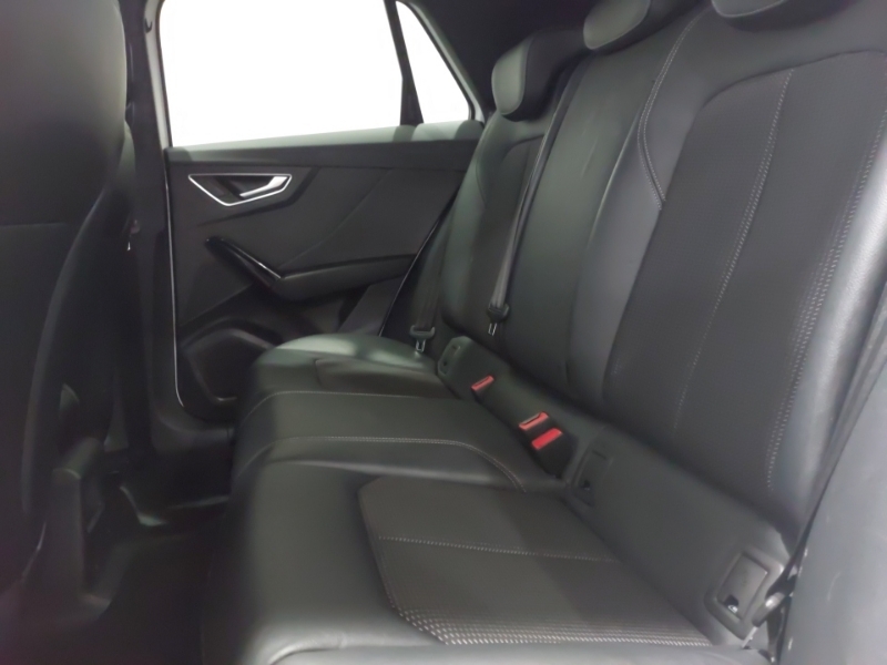 Audi Q2 30 Tfsi Black Edition White #6