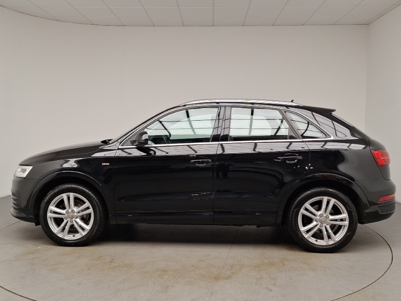 Audi Q3 2.0 Tdi Quattro S Line Black #4