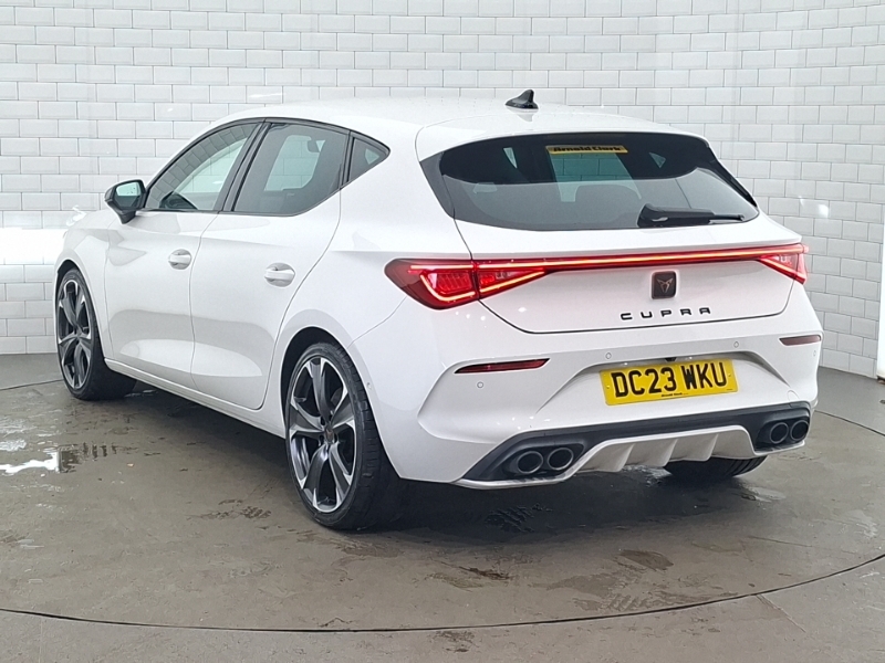 Cupra Leon 2.0 Tsi 300 Vz2 Dsg White #2