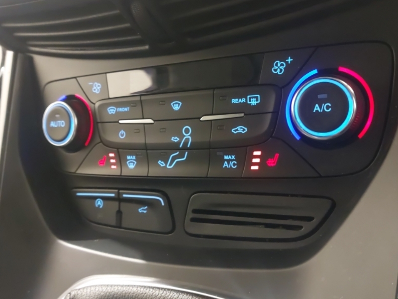Ford Kuga 2.0 Kuga Vignale Black #17