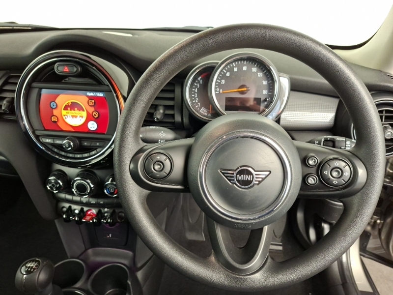 Mini Hatch 1.5 Cooper Classic II Silver #5