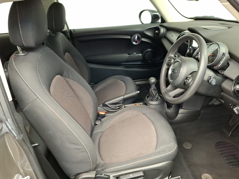 Mini Hatch 1.5 Cooper Classic II Silver #6