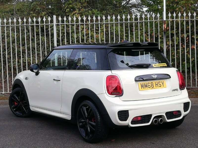 Mini Hatch 2.0 Cooper S Sport II White #2