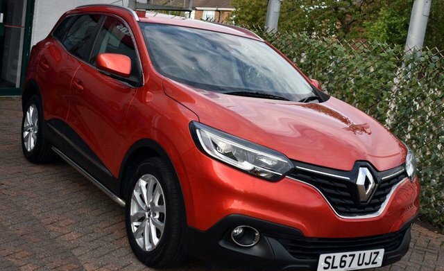 Renault Kadjar 2018 1.5Dci Dynamique Nav 6-Speed 108 Bhp Red #2