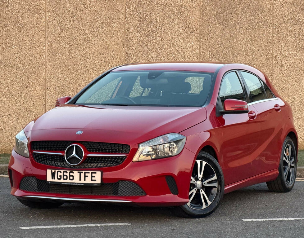 Mercedes-Benz A Class 1.5 A180d Se Euro 6 Ss Red #6