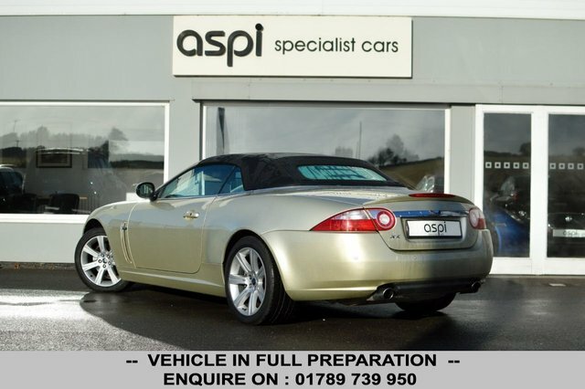 Jaguar XK V8 Convertible Gold #3