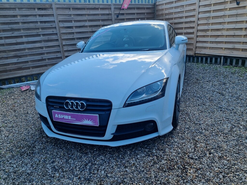 Audi TT 2.0 Tdi Black Edition White #2