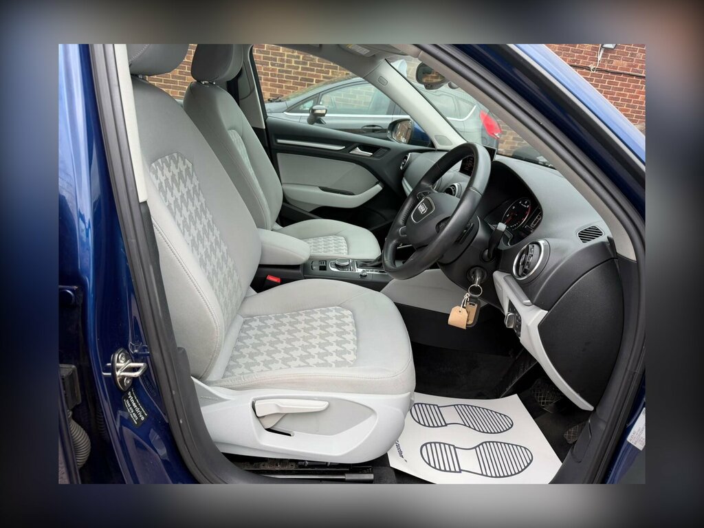 Audi A3 1.4 Tfsi Sport Euro 5 Ss Black #9