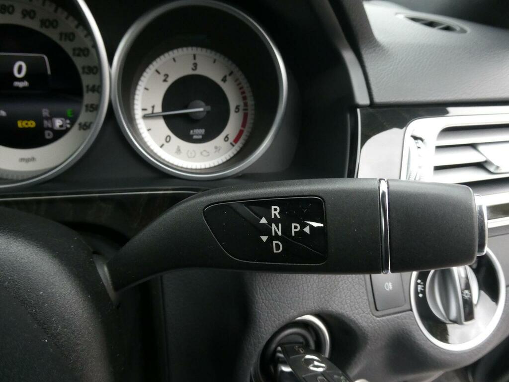 Mercedes-Benz E Class 2.1 E220 Cdi Se G-tronic Euro 5 Ss Black #32