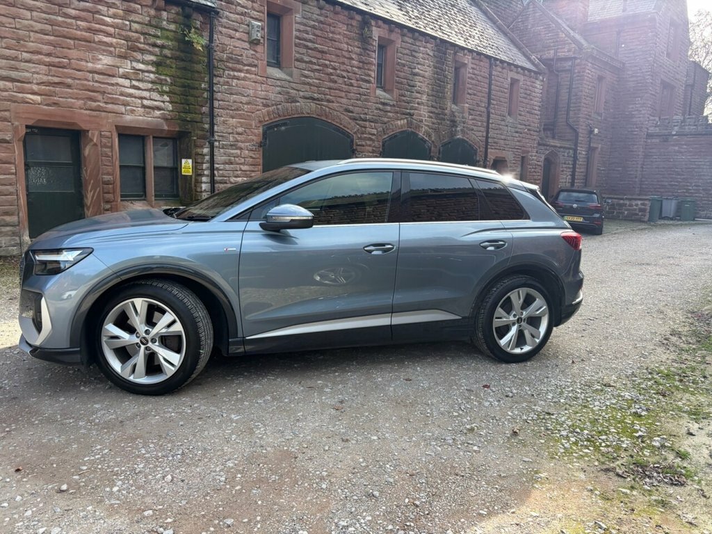 Audi Q4 E Tron 40 S Line Suv 82Kwh 204 Ps Blue #5