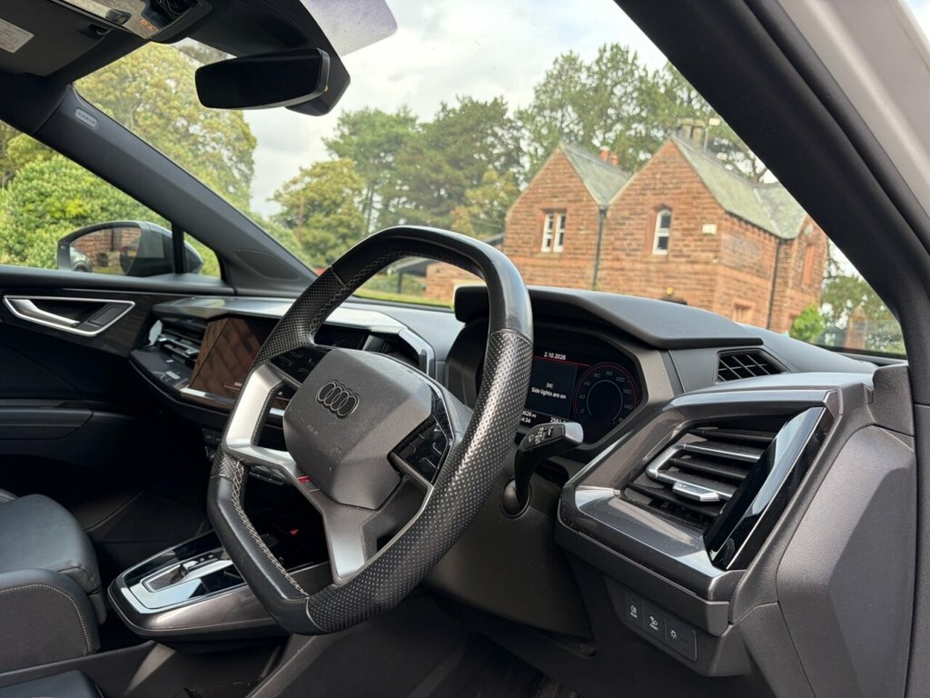 Audi Q4 E Tron Audi E-tron Sportback Speci 150Kw 40 82.77Kwh Laun Silver #12