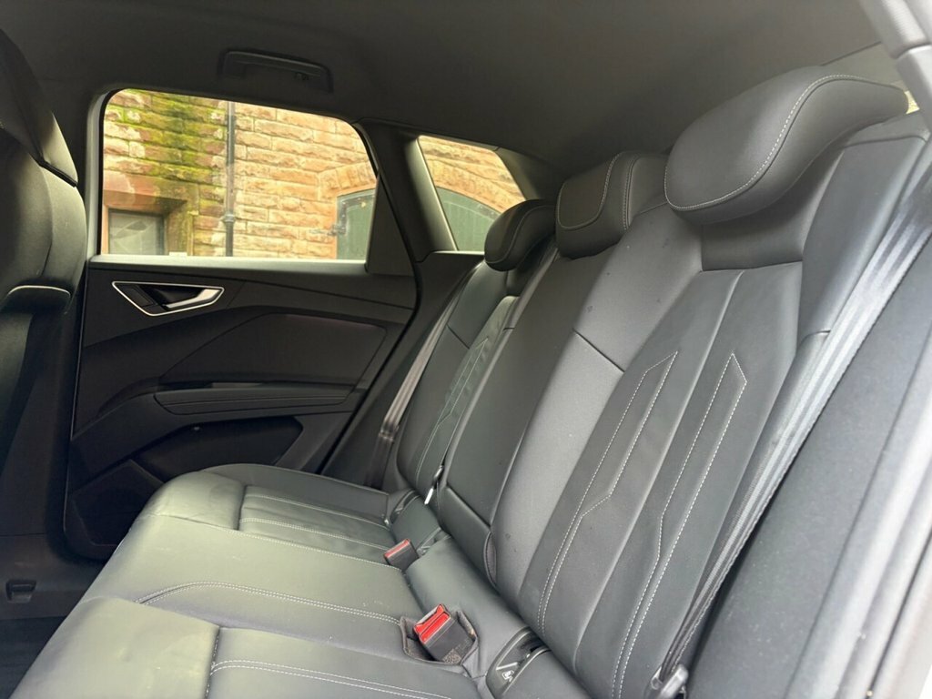Audi Q4 E Tron Audi E-tron Sportback Speci 150Kw 40 82.77Kwh Laun Silver #11