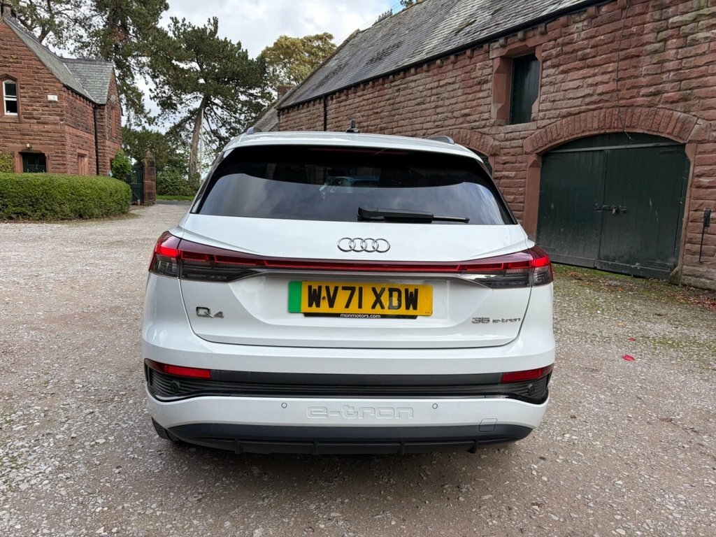Audi Q4 E Tron Audi E-tron Sportback Speci 150Kw 40 82.77Kwh Laun Silver #7