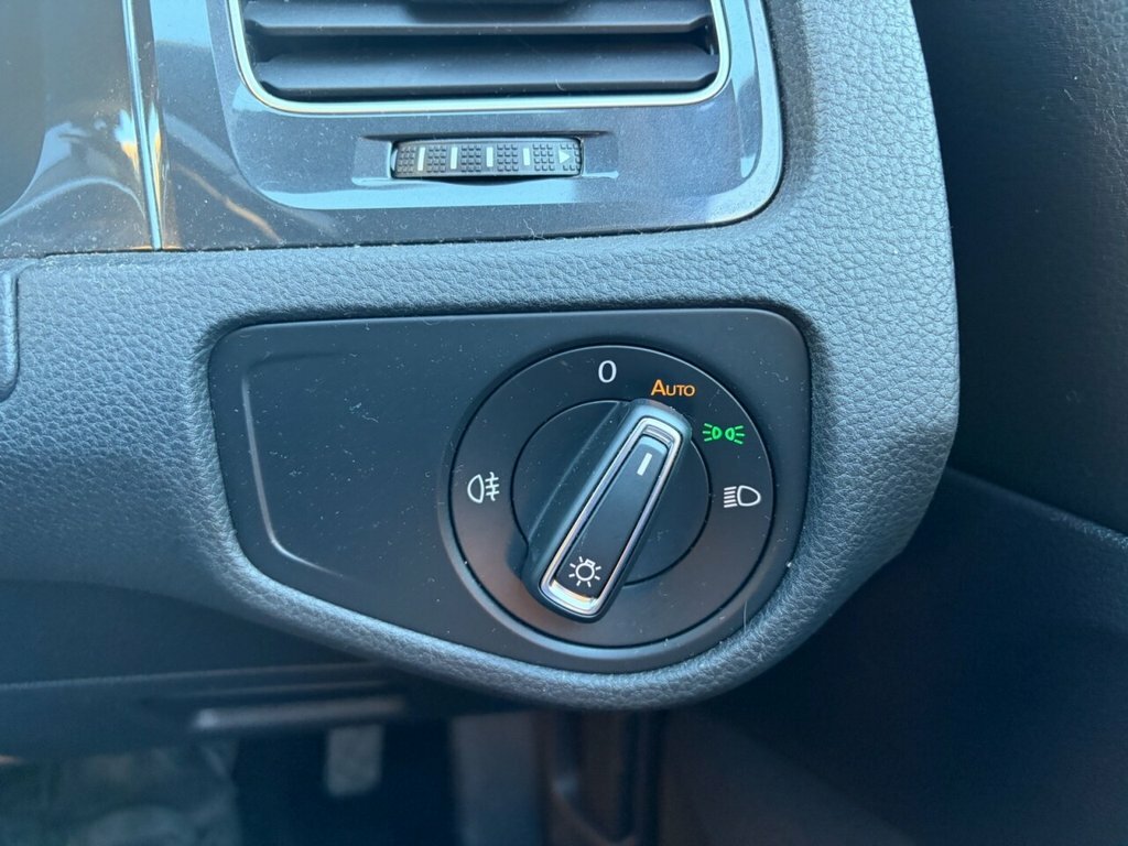 Volkswagen e-Golf Hatchback 35.8Kwh E-golf 201919 Black #26