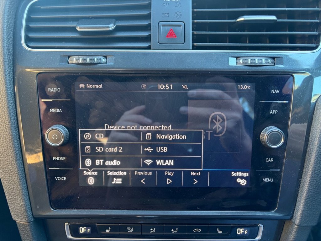 Volkswagen e-Golf Hatchback 35.8Kwh E-golf 201919 Black #17