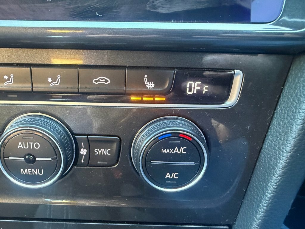 Volkswagen e-Golf Hatchback 35.8Kwh E-golf 201919 Black #27