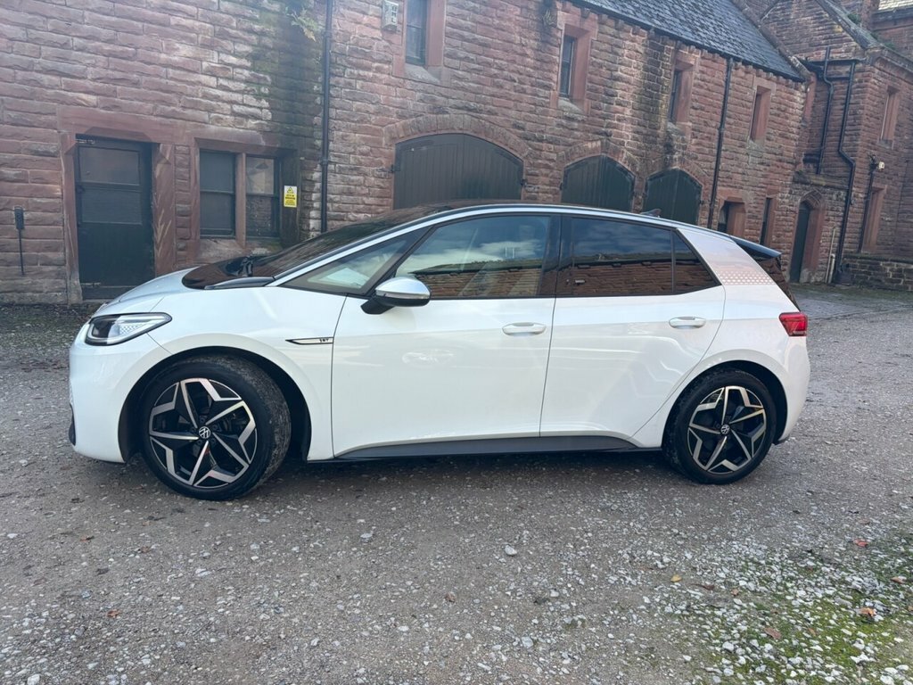 Volkswagen ID.3 Pro Performance 58Kwh 1St Edition Hatchback El White #3