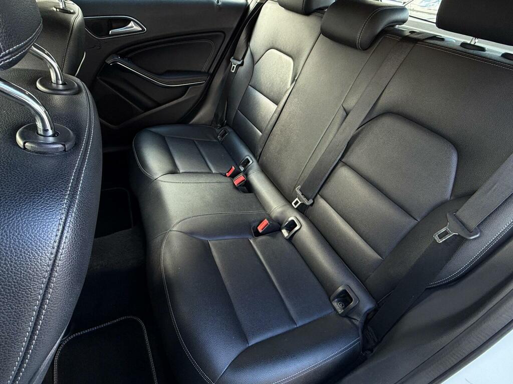 Mercedes-Benz A Class A180d Sport White #20