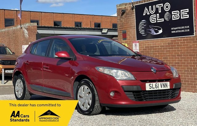 Renault Megane 16V Expression Euro 5 Red