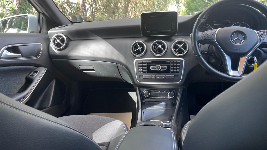 Mercedes-Benz A Class Amg Sport White #38