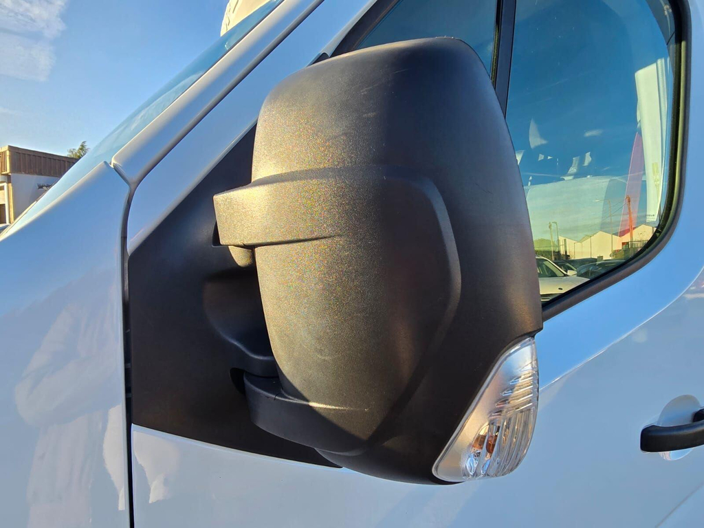 Renault Master Ll35 Business 2.3 Dci 145 Bhp 4.1 Metre Grp Luton White #24
