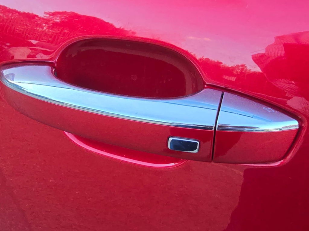 MG HS 1.5 T-gdi Phev Exclusive Red #60