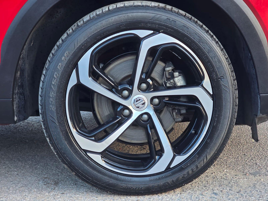 MG HS 1.5 T-gdi Phev Exclusive Red #43