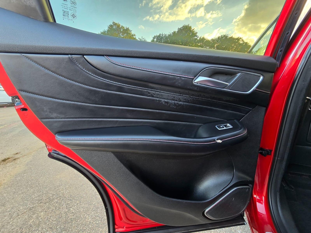 MG HS 1.5 T-gdi Phev Exclusive Red #40