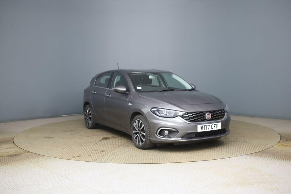 Fiat Tipo 1.4 Mpi Lounge Euro 6 Grey