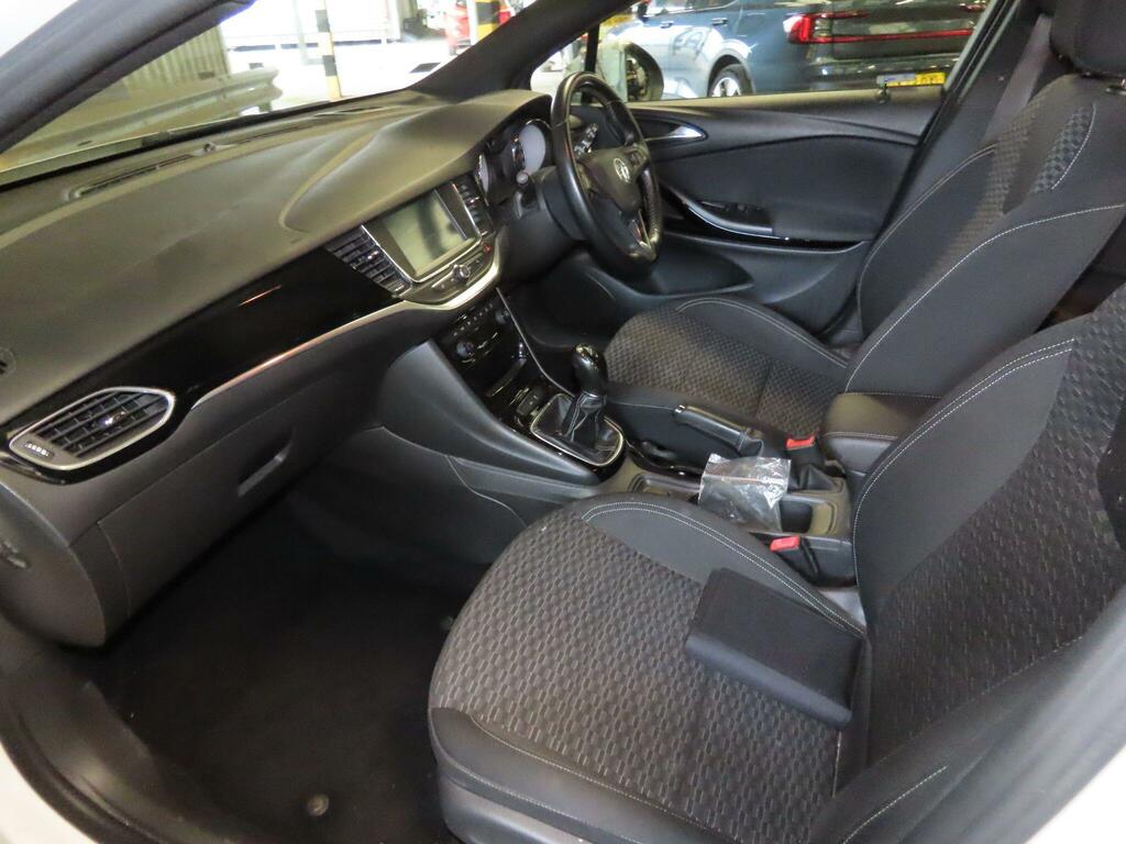 Vauxhall Astra 1L Sri Nav Black #8