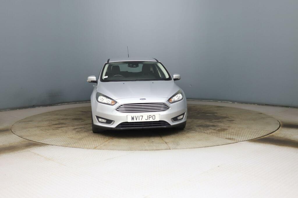 Ford Focus Titanium Silver #2