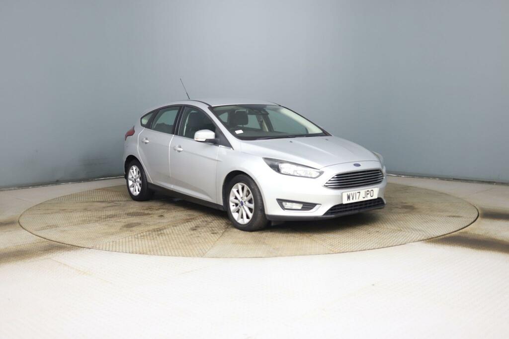 Ford Focus Titanium Silver