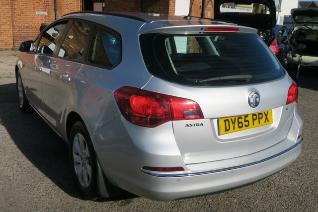 Vauxhall Astra 1.6I Design Sports Tourer Euro 6 Silver #3