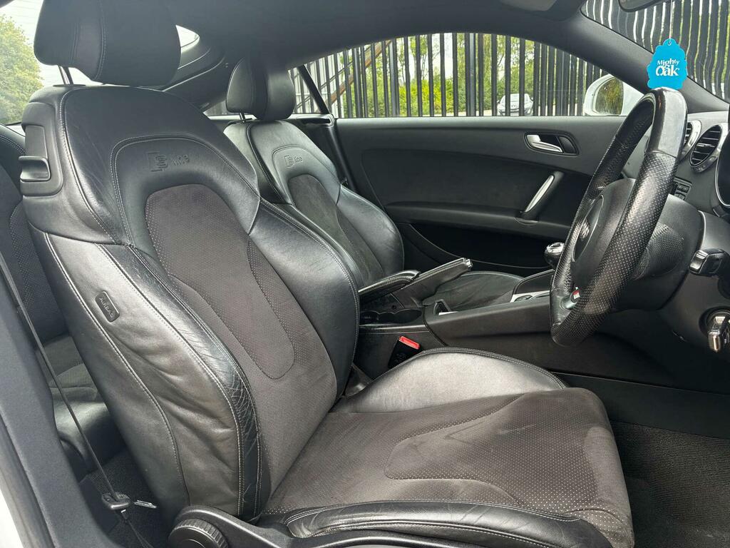 Audi TT Mercedes-benz Audi Tt 2.0 Tdi Black Edition Coupe White #20