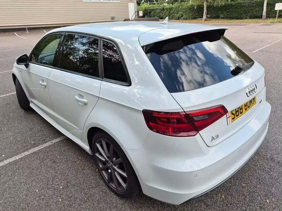 Audi A3 2L S Line White #4